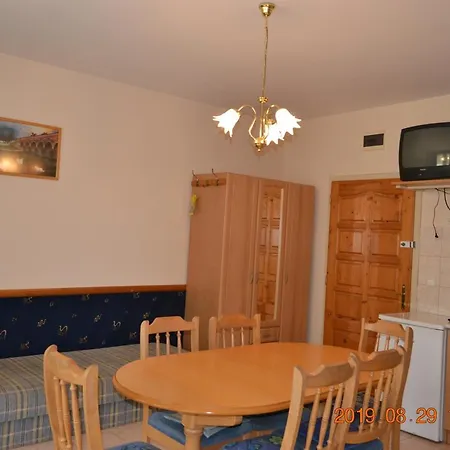 Maurer Szallashelyek - Zalakaros Apartment