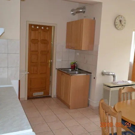 Maurer Szallashelyek - Zalakaros Apartment Zalakaros