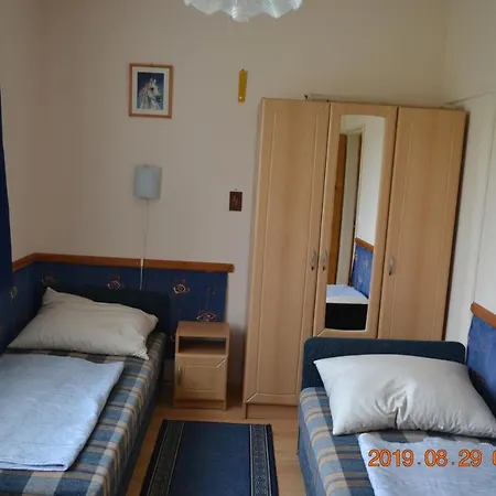 Maurer Szallashelyek - Zalakaros Apartment *