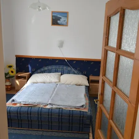 Maurer Szallashelyek - Zalakaros Apartment *